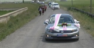 Bahşiş Almak İsteyen Çocuklar Canlarını Hiçe Sayıyor