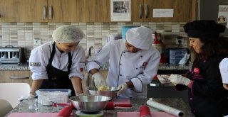 Kocaelide Engelli Öğrencilerden Örnek Davranış