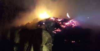 Başkalede Ot Ve Ahır Yangını