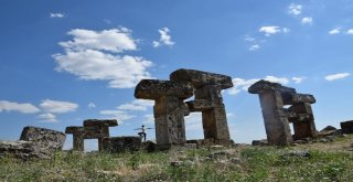 Türkiyeyi Karış Karış Geziyorlar