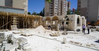 Hacı Abuzer Baba Türbesini Yenileniyor