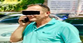 Boşandığı Eşini Bıçakla Yaralayıp, Arkadaşını Öldüren Zanlı Yakalandı