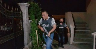 Silah Sesleri Polisi Alarma Geçirdi