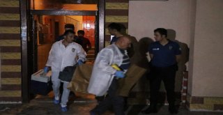 Polis Sevgilisinin Beylik Tabancasını Bir Anda Alıp Kafasına Sıktı